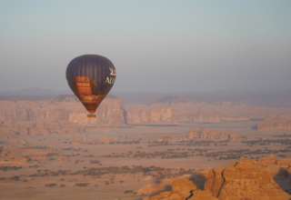 من العلا إلى البحر الأحمر… السعودية تفتح ذراعيها لـ50 مليون سائح! 15 wp header logo1761822020712816499